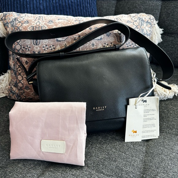 Radley London Haven Street Medium Flapover Crossbody - Picture 1 of 6